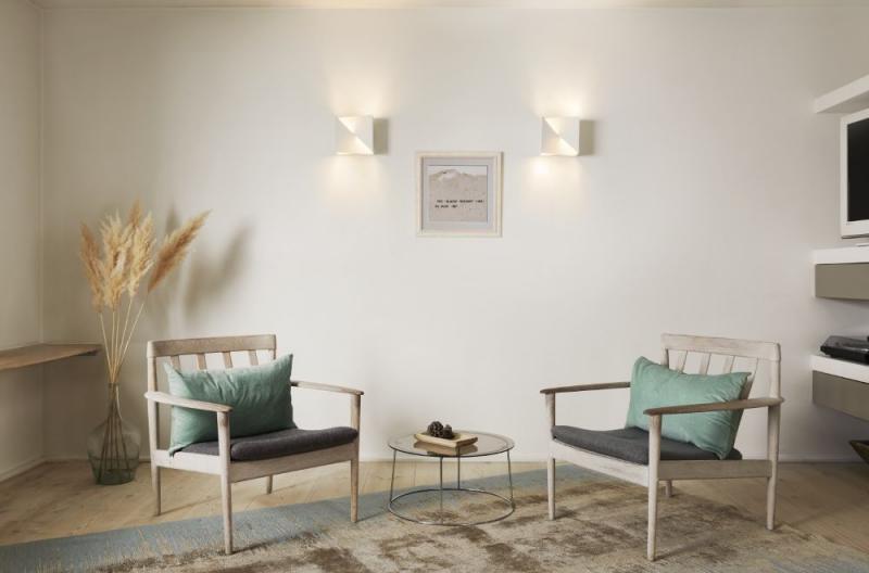 Osram SMART+ Matter WiFi Wandlampe Swan mit Tunable White 200x200mm aus Gips / Kunststoff